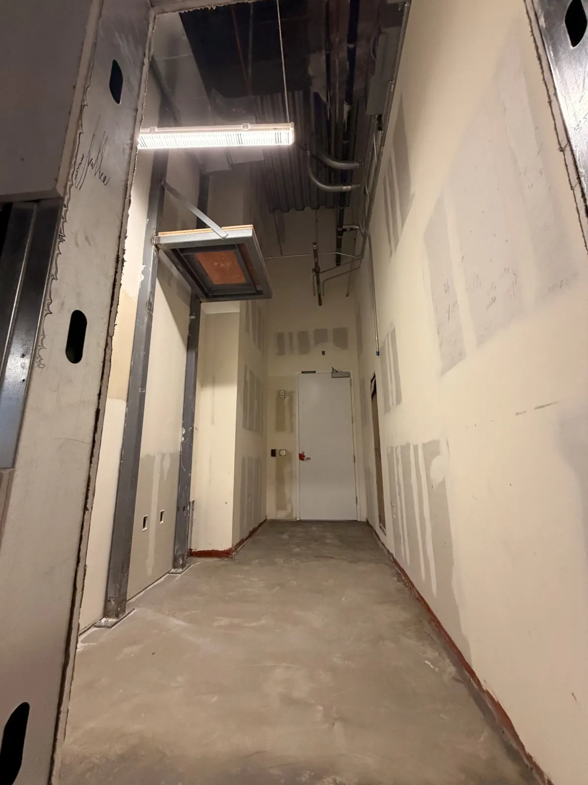 Tansy — Burbank Airport commercial project photo 7